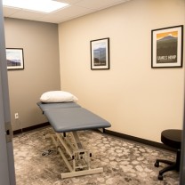 A photo of a massage therapy room at the PT360 South Burlington studio 